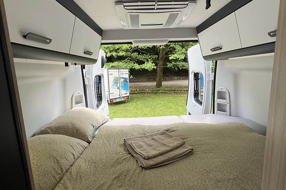Najem avtodoma Adria V-Series V65 SL