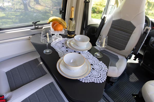Najem avtodoma Adria Twin Sports 640 SGX Tent Top